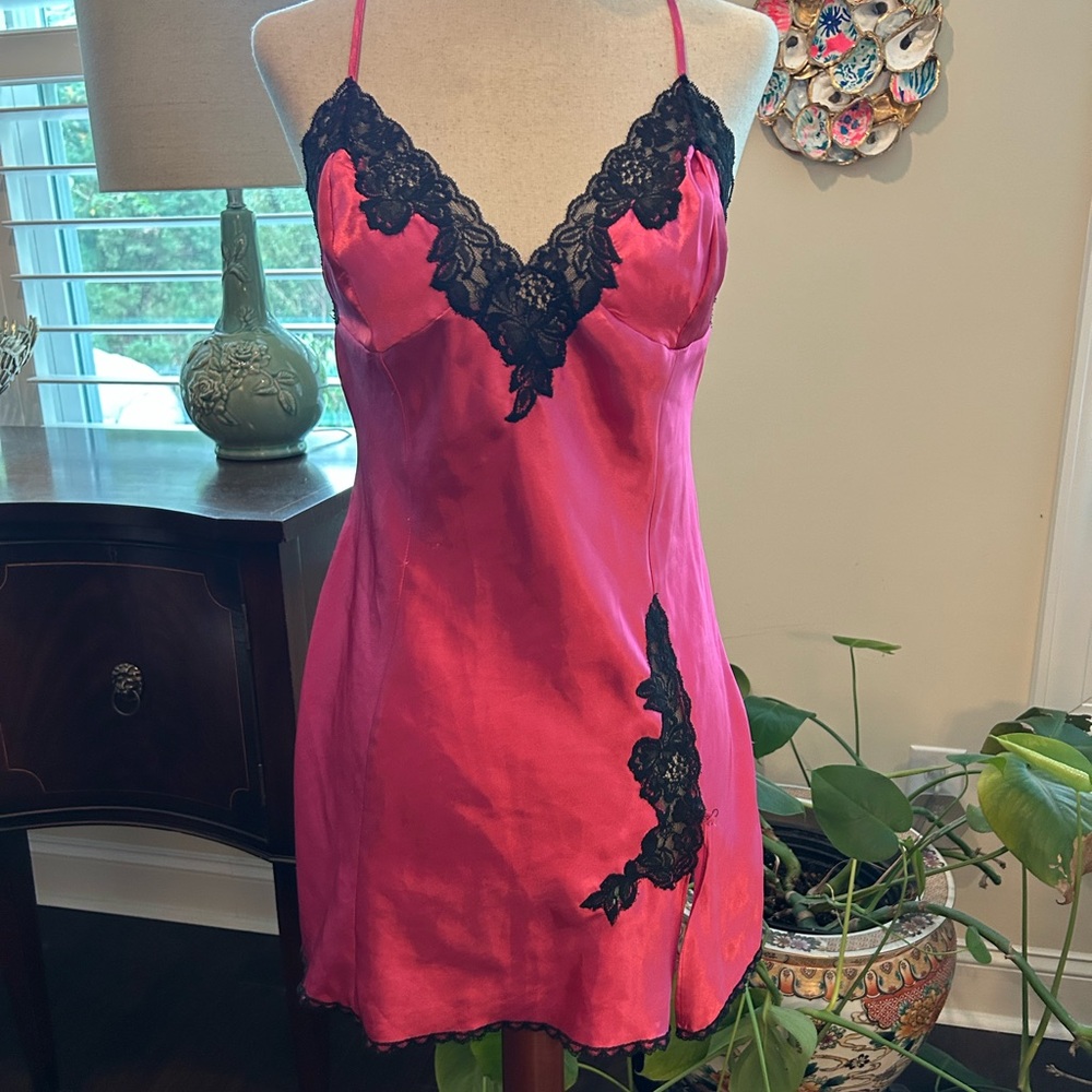 Frederick’s of Hollywood Vintage Pink and Black Lace Chemise